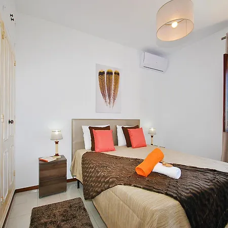 Villa In Olhos D Agua With Private Pool * בולקיאמה