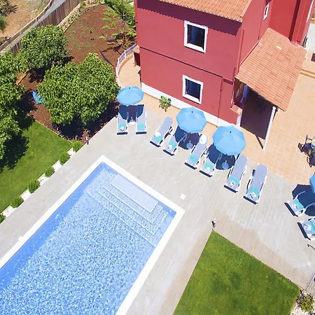 Villa In Olhos D Agua With Private Pool Willa *