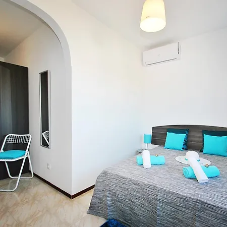 Villa In Olhos D Agua With Private Pool וילה *